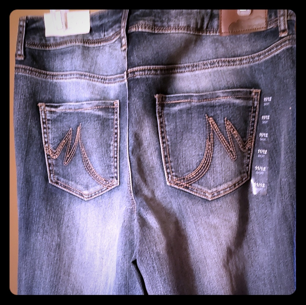 Maurices flare leg